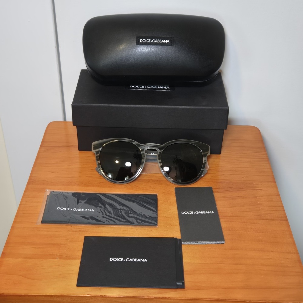 NIB Dolce & Gabbana 51 mm Solid Sunglasses DG4285 3051/87